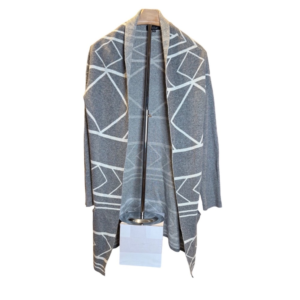 Two SISTERS Geometric Print Long Cardigan Sweater Women Size S Gray White